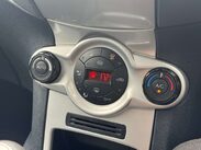 Ford Fiesta 1.4 Fiesta Titanium 96 5dr 9