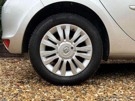 Renault Clio 1.1 Clio Expression+ 16V 5dr 32