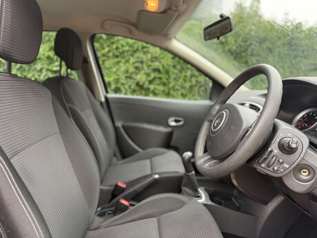 Renault Clio 1.1 Clio Expression+ 16V 5dr 18