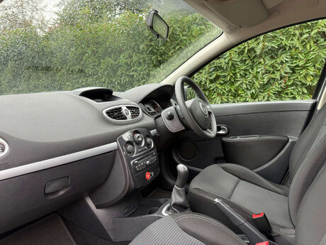 Renault Clio 1.1 Clio Expression+ 16V 5dr 25