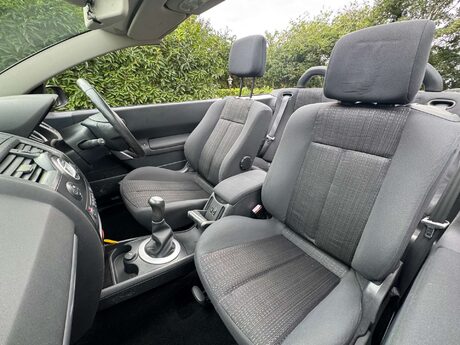 Renault Megane 1.6 Megane Dynamique 2dr 18