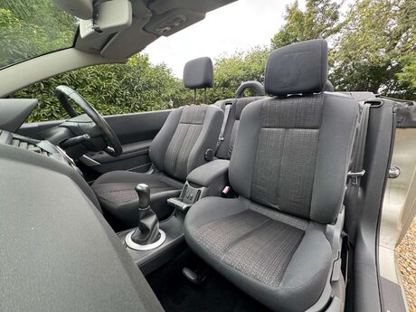 Renault Megane 1.6 Megane Dynamique 2dr 11