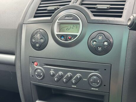 Renault Megane 1.6 Megane Dynamique 2dr 19