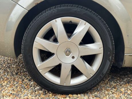 Renault Megane 1.6 Megane Dynamique 2dr 25