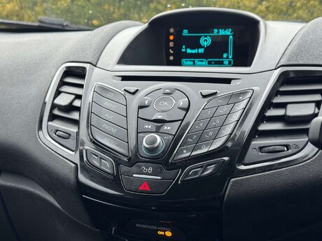 Ford Fiesta 1.0 Fiesta Zetec S 3dr 25