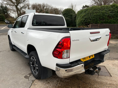 Toyota Hilux INVINCIBLE 4WD D-4D DCB 90,000 Miles 6