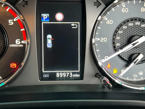 Toyota Hilux INVINCIBLE 4WD D-4D DCB 90,000 Miles 13