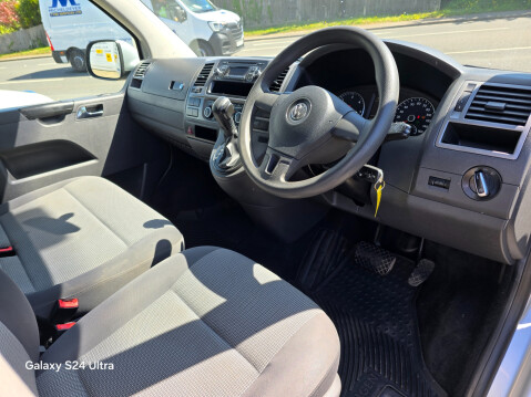 Volkswagen Transporter T30 TDI SHUTTLE SE 9 Seater Auto 138,000 Miles 11
