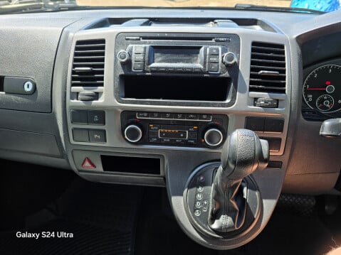Volkswagen Transporter T30 TDI SHUTTLE SE 9 Seater Auto 138,000 Miles 12