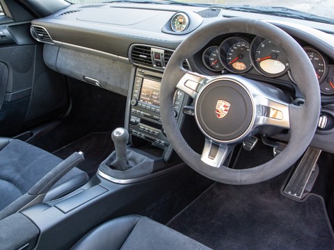 Porsche 911 3.8 997.2 CARRERA GTS 9
