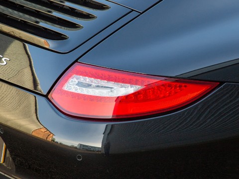 Porsche 911 3.8 997.2 CARRERA GTS 52