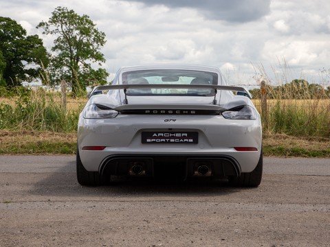 Porsche 718 CAYMAN GT4 5