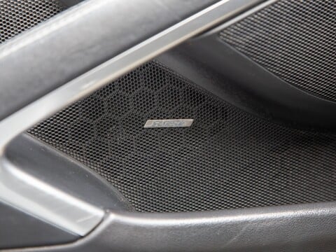 Porsche BOSE Sound System