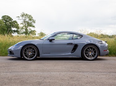 Porsche 718 CAYMAN GTS PDK 4