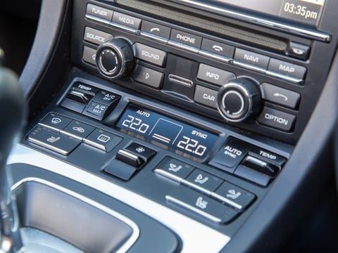 Porsche Dual Zone Climate Control