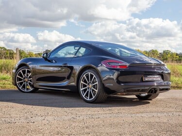 Porsche Cayman 24V BLACK EDITION 2