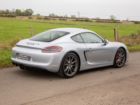 Porsche Cayman GTS PDK 12