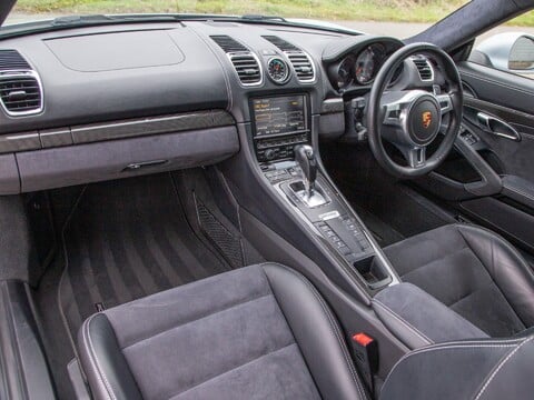 Porsche 981 Cayman with GTS Interior Pack