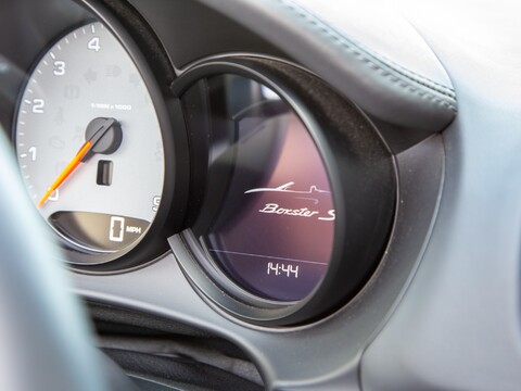 Porsche Boxster 24V S 47