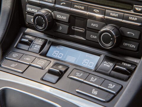 Porsche 911 CARRERA 4S PDK 36