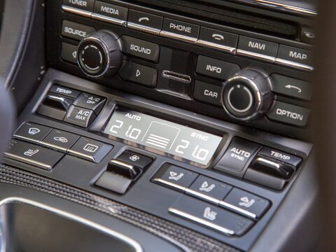 Porsche 911 CARRERA GTS PDK 42