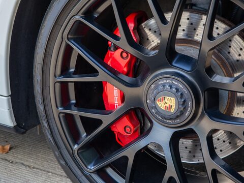 Porsche 911 CARRERA GTS PDK 49