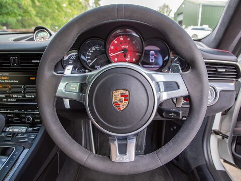 Porsche 911 CARRERA GTS PDK 36