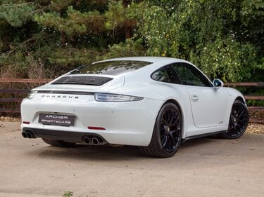 Porsche 911 CARRERA GTS PDK 2