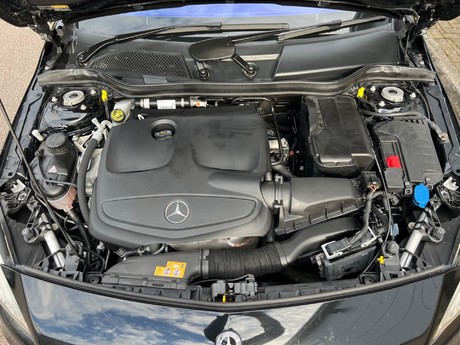 Mercedes-Benz A Class 1.6 A160 AMG Line Euro 6 (s/s) 5dr 30
