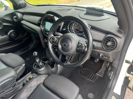 Mini Convertible 1.5 Cooper Euro 6 (s/s) 2dr 11