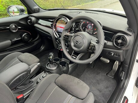 Mini Hatch 2.0 Cooper S Sport Steptronic Euro 6 (s/s) 3dr 17