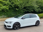 Volkswagen Golf 2.0 TDI BlueMotion Tech R-Line Edition DSG (s/s) 5dr 62