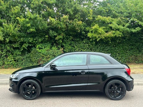 Audi A1 1.0 TFSI Sport Euro 6 (s/s) 3dr (Nav) 1