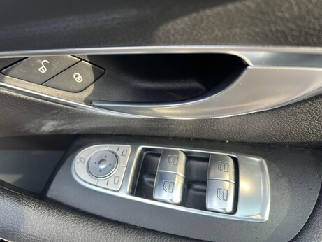 Mercedes-Benz E Class 3.0 E450 V6 AMG Line (Premium Plus) G-Tronic+ 4MATIC Euro 6 (s/s) 2dr 41