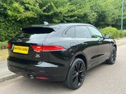 Jaguar F-Pace 3.0 D300 V6 S Auto AWD Euro 6 (s/s) 5dr 3