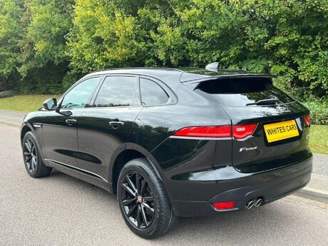 Jaguar F-Pace 2.0 D240 Chequered Flag Auto AWD Euro 6 (s/s) 5dr 3