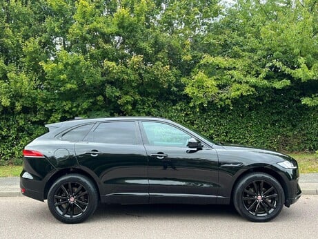 Jaguar F-Pace 2.0 D240 Chequered Flag Auto AWD Euro 6 (s/s) 5dr 2