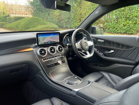 Mercedes-Benz GLC 2.0 GLC300d AMG Line (Premium) Coupe G-Tronic+ 4MATIC Euro 6 (s/s) 5dr 17