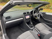 Volkswagen Golf 1.6 TDI BlueMotion Tech SE Cabriolet Euro 5 (s/s) 2dr 66