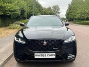 Jaguar F-Pace 2.0 D200 MHEV R-Dynamic SE Auto AWD Euro 6 (s/s) 5dr 9