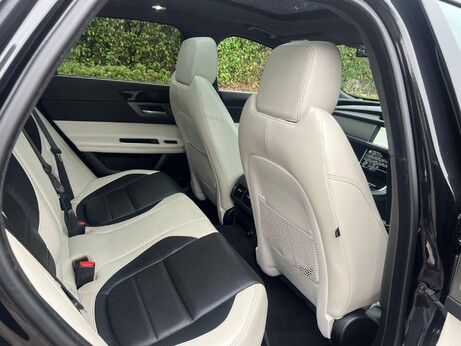 Jaguar XF 3.0d V6 S Sportbrake Auto Euro 6 (s/s) 5dr 23