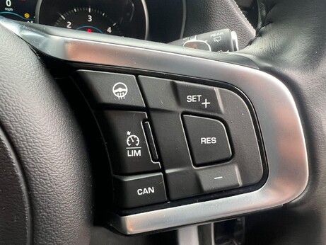 Jaguar XF 3.0d V6 S Sportbrake Auto Euro 6 (s/s) 5dr 40
