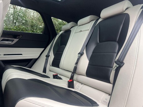 Jaguar XF 3.0d V6 S Sportbrake Auto Euro 6 (s/s) 5dr 58
