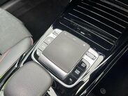 Mercedes-Benz A Class 2.0 A35 AMG (Premium Plus) SpdS DCT 4MATIC Euro 6 (s/s) 5dr 33
