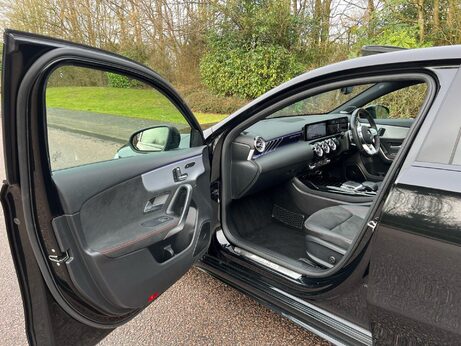 Mercedes-Benz A Class 2.0 A35 AMG (Premium Plus) SpdS DCT 4MATIC Euro 6 (s/s) 5dr 33