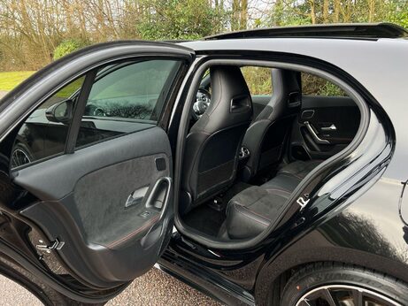 Mercedes-Benz A Class 2.0 A35 AMG (Premium Plus) SpdS DCT 4MATIC Euro 6 (s/s) 5dr 39