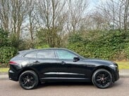 Jaguar F-Pace 2.0 D200 MHEV R-Dynamic SE Auto AWD Euro 6 (s/s) 5dr 2