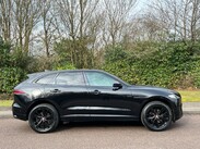 Jaguar F-Pace 2.0 D200 MHEV R-Dynamic SE Auto AWD Euro 6 (s/s) 5dr 57