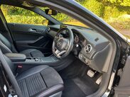 Mercedes-Benz A Class 1.6 A200 AMG Line (Premium) 7G-DCT Euro 6 (s/s) 5dr 11