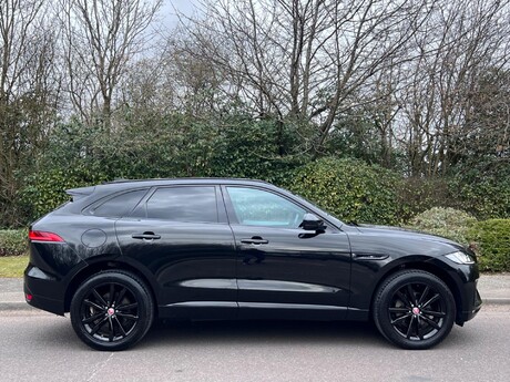 Jaguar F-Pace 2.0 D180 Chequered Flag Auto AWD Euro 6 (s/s) 5dr 2